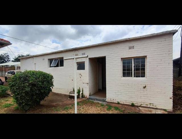 2 BEDROOM HOUSE FOR SALE IN PRIMROSE
